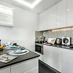Lagoon Bleue Apartman *