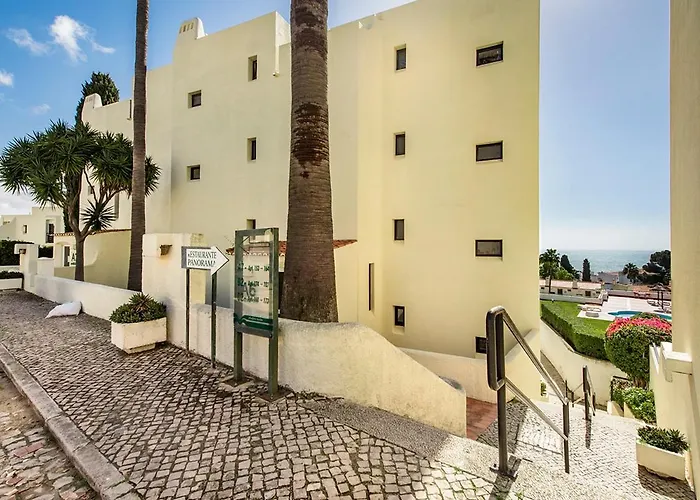 Lagoon Bleue Albufeira