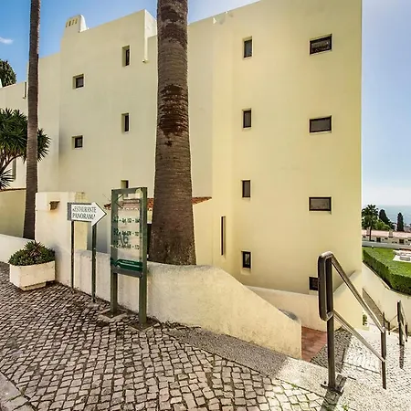 Lagoon Bleue Албуфейра